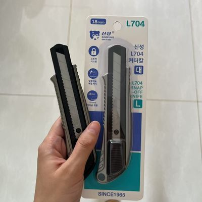 Αγορά Εύκολο μαχαίρι 18mm L704 με μήκος λεπίδας 100mm και ανθεκτική λεπίδα αλουμινίου SK2 ηλεκτρονική κατασκευή
