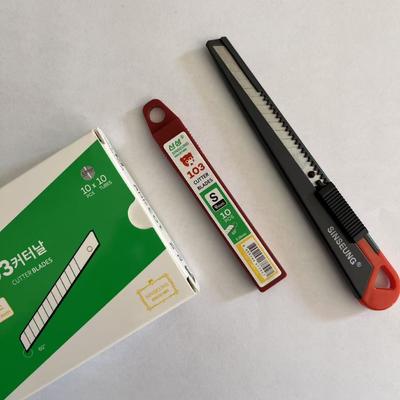 Αγορά Silver 9mm Cutter Blades Made of High Carbon Steel for Precision Cutting ηλεκτρονική κατασκευή