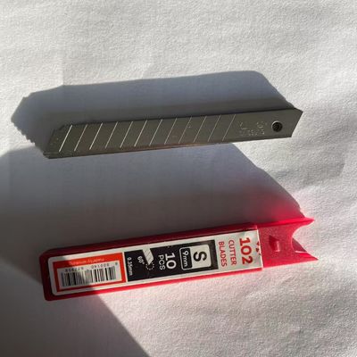 12 Τμήματα 9mm λεπίδες κοπής με SK2 υψηλής ανθρακούχου χάλυβα και γωνία κοπής 60 μοίρες