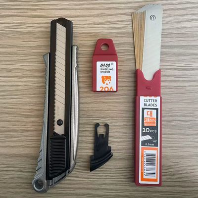 Πολυδιάστατες μηχανές κοπής λεπίδας 18 mm με ασημένιο φινίρισμα για διαφορετικά καθήκοντα κοπής