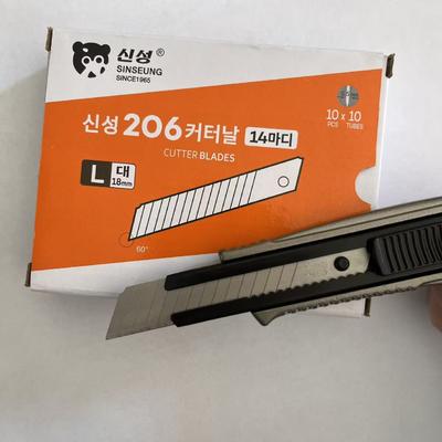 Ανθεκτικές λεπίδες μαχαιριού 18mm πάχους 0,4mm 15 τμημάτων